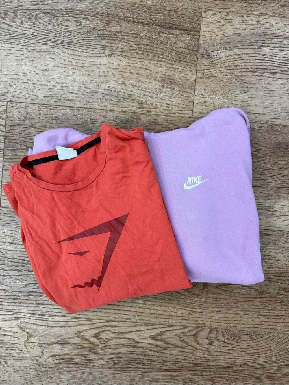 Nike Purple Logo Sweatshirt & Red Graphic Tee Mens Set